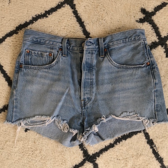 Levi’s 501 Original High Waisted Shorts - Picture 1 of 5